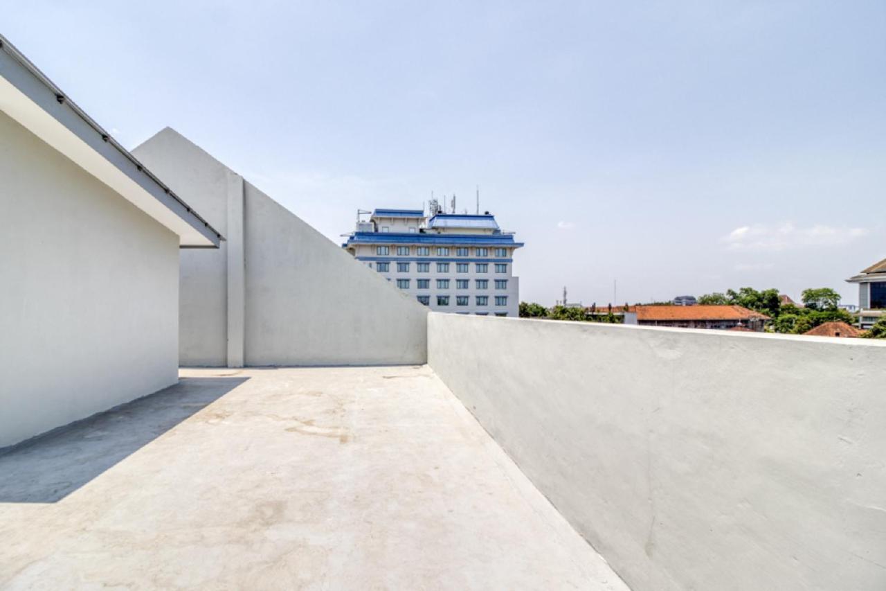 Reddoorz Syariah Near Galeria Mall Джок'якарта Екстер'єр фото