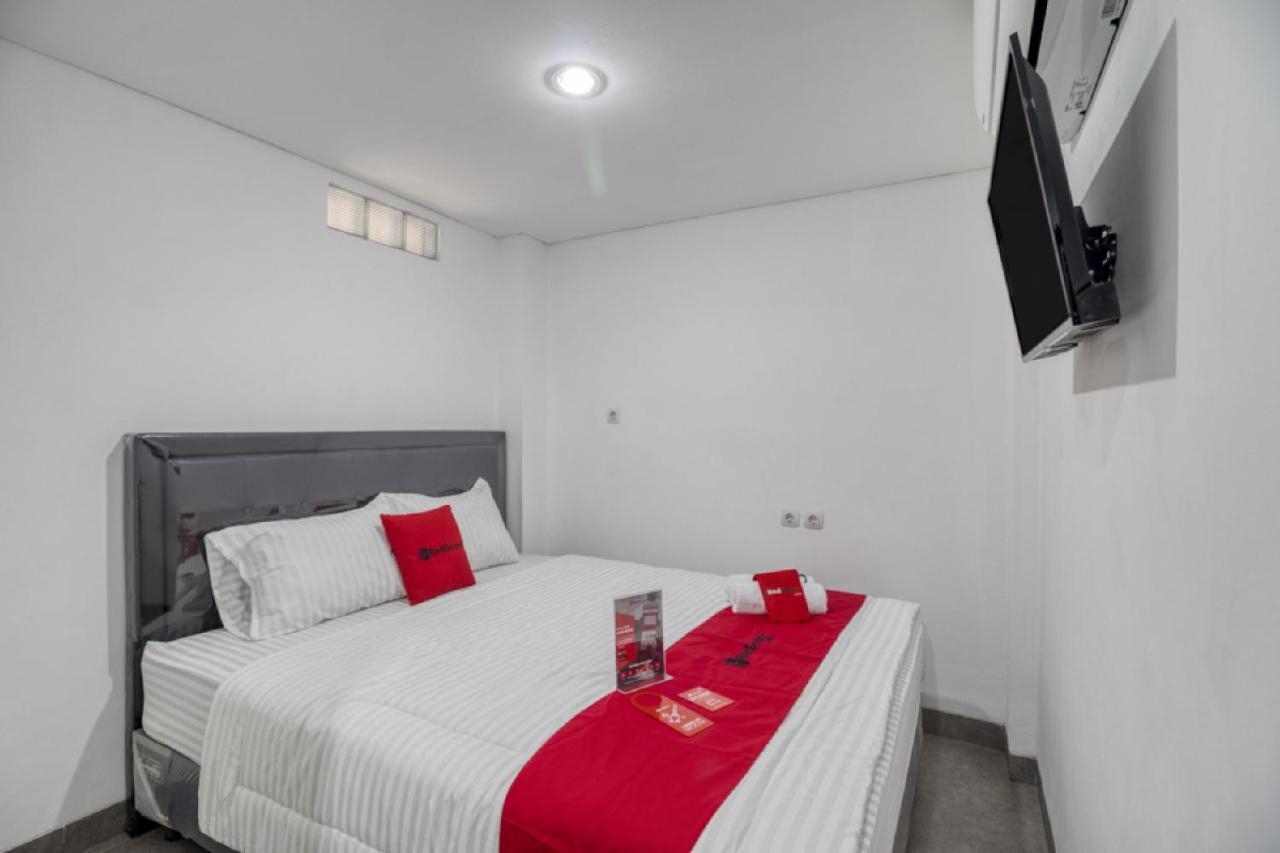 Reddoorz Syariah Near Galeria Mall Джок'якарта Екстер'єр фото