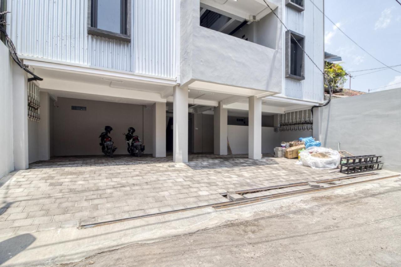 Reddoorz Syariah Near Galeria Mall Джок'якарта Екстер'єр фото
